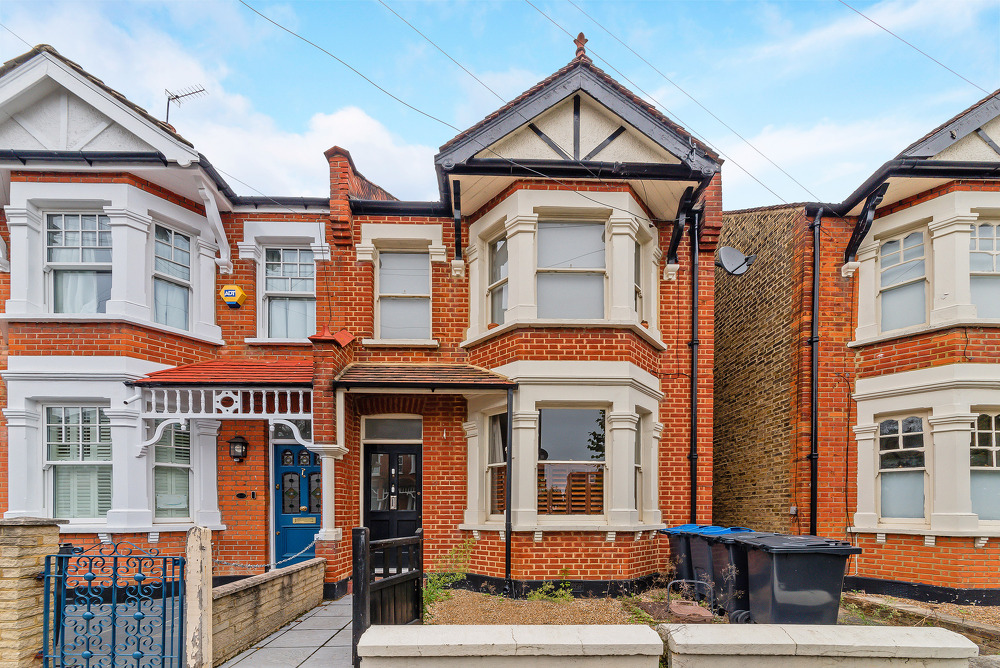 house or flat for sale or rent in south west London